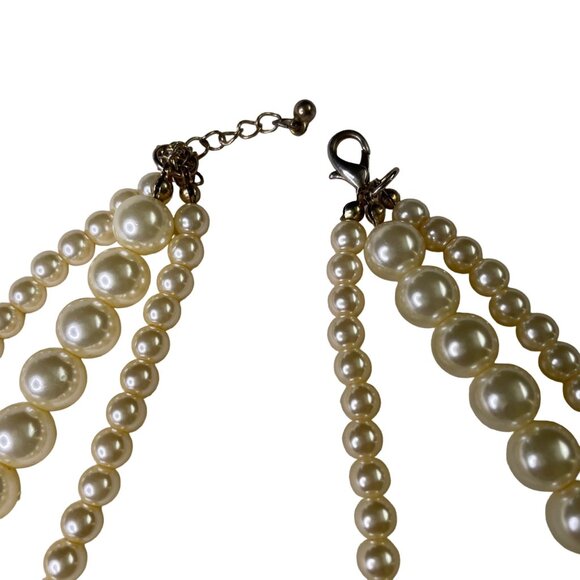 Vintage Faux Pearl Triple Strand Necklace Jewelry u - Picture 4 of 5